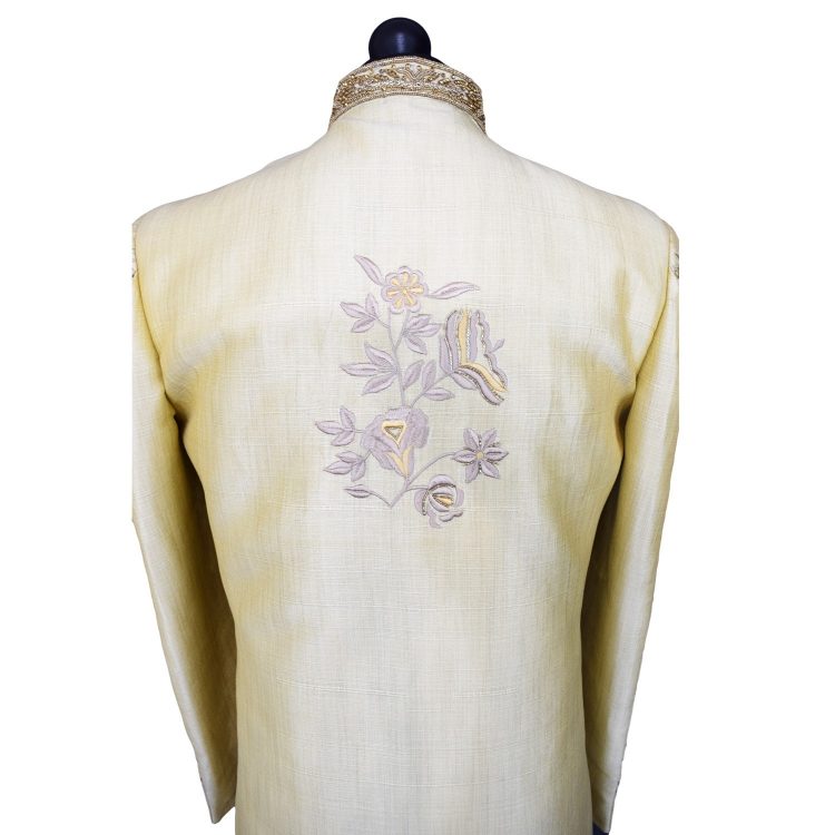Luxurious embroidered beige sherwani. Size XL - GR12