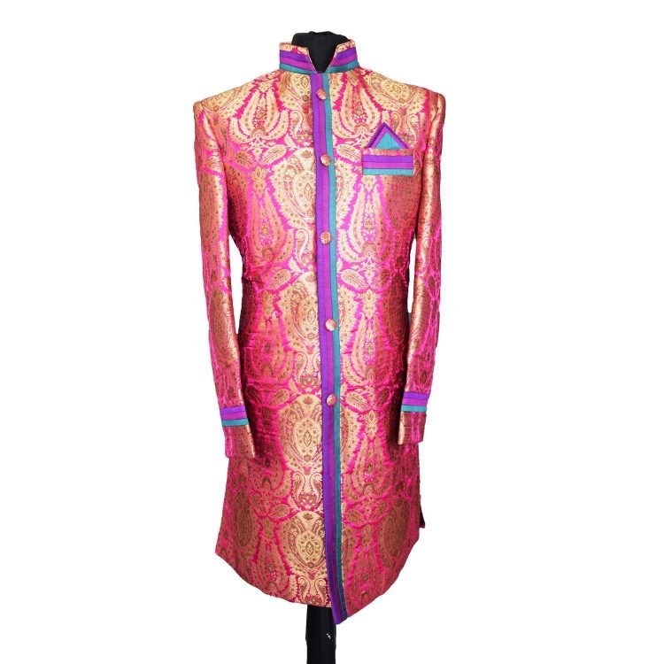 Indian Men's Elegant Classic Pink Sherwani Wedding Outfit. Size L - GR9